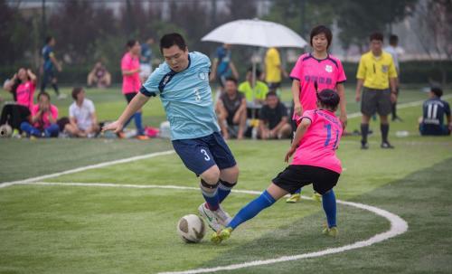 深圳足球博主最新爆料,博主最新爆料引发热议