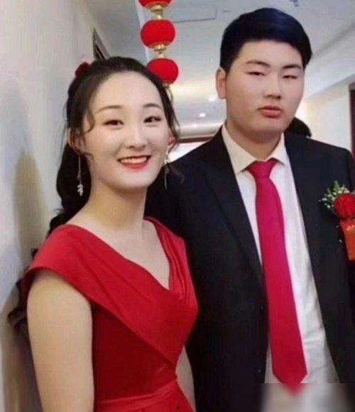 大衣哥儿媳最新爆料,揭秘大衣哥家庭真实生活！”